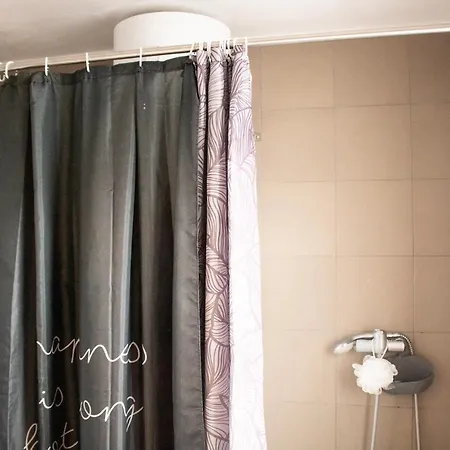 Goriska Studio - Simple Affordable For Friends, Groups Or Families Apartment