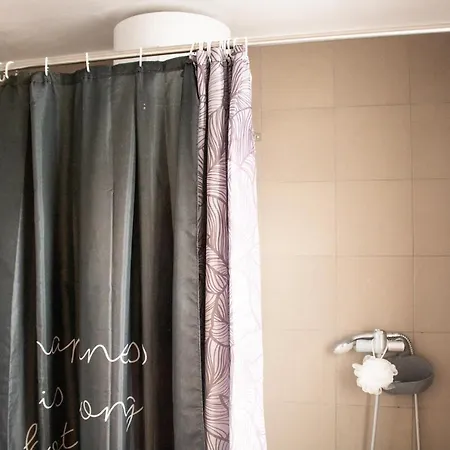 Goriska Studio - Simple Affordable For Friends, Groups Or Families Apartmán
