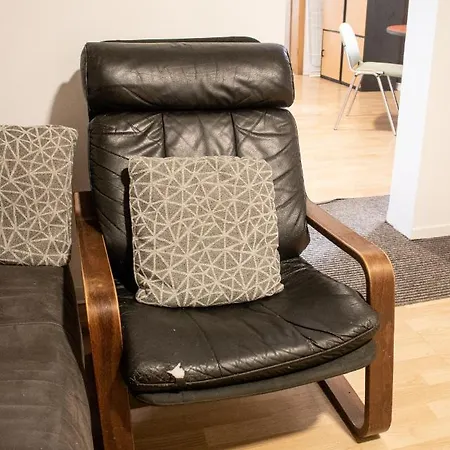 Goriska Studio - Simple Affordable For Friends, Groups Or Families Daire